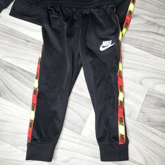 Nike Baby Boys Logo Taping Full Zip Jacket & Jogger Pant Tricot 2 Piece Set 2T - Picture 2 of 7